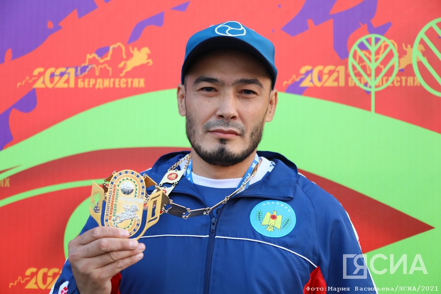 Чемпион по "ыстанга" Виталий Васильев: На Играх царит дружеская атмосфера