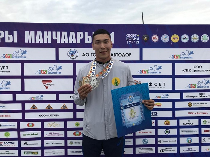 Андрей Васильев: «Бастыҥ көрдөрүүбэр тиийбэтим»  